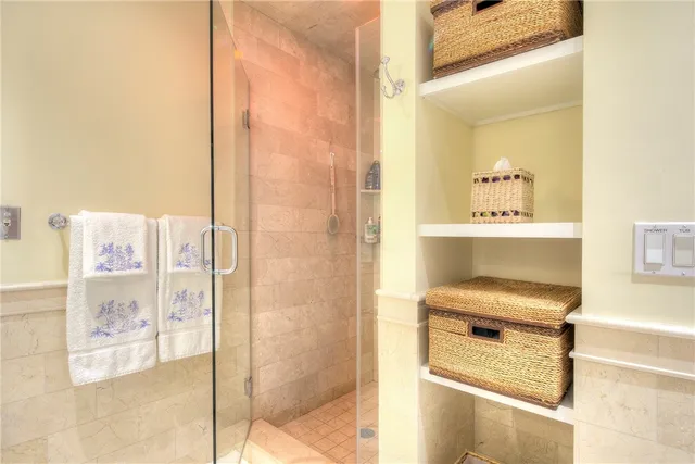 $1,150,000 | 1 Tower Drive, Unit 1806, Portsmouth, RI 02871