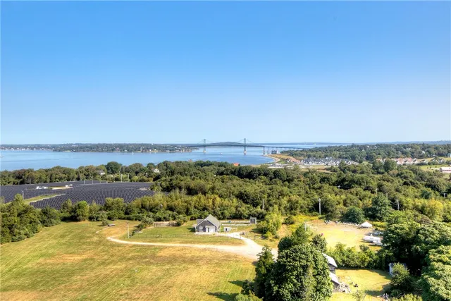 $1,150,000 | 1 Tower Drive, Unit 1806, Portsmouth, RI 02871