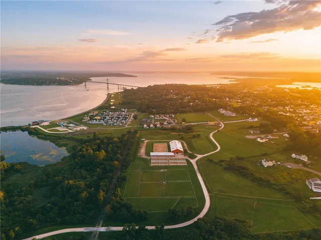 $1,150,000 | 1 Tower Drive, Unit 1806, Portsmouth, RI 02871