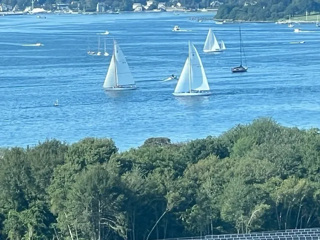 $1,150,000 | 1 Tower Drive, Unit 1806, Portsmouth, RI 02871