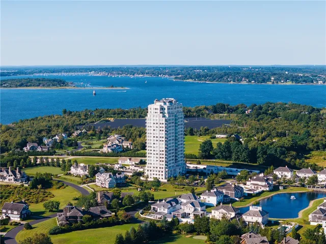 $1,150,000 | 1 Tower Drive, Unit 1806, Portsmouth, RI 02871