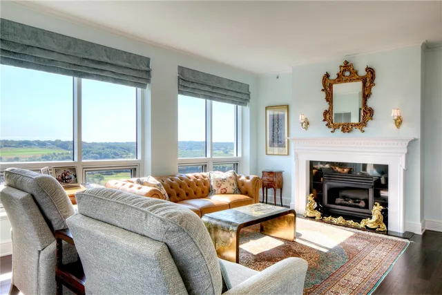 $1,150,000 | 1 Tower Drive, Unit 1806, Portsmouth, RI 02871