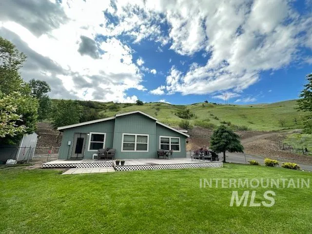$539,078 | 1647 State Highway 3, Kendrick, ID 83537