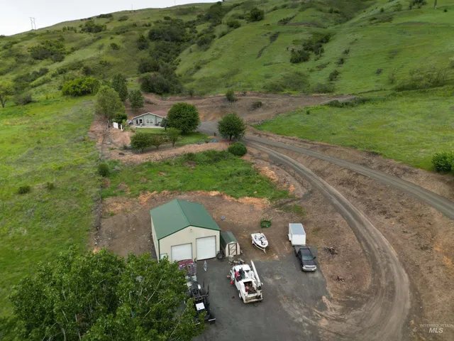 $539,078 | 1647 State Highway 3, Kendrick, ID 83537