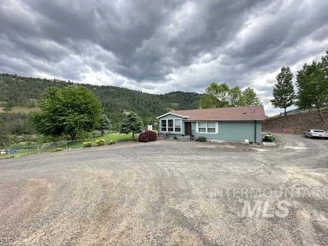 $539,078 | 1647 State Highway 3, Kendrick, ID 83537