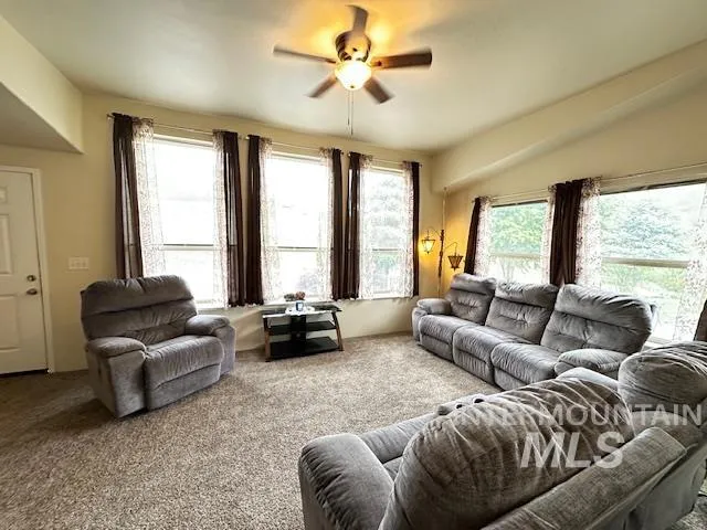 $539,078 | 1647 State Highway 3, Kendrick, ID 83537