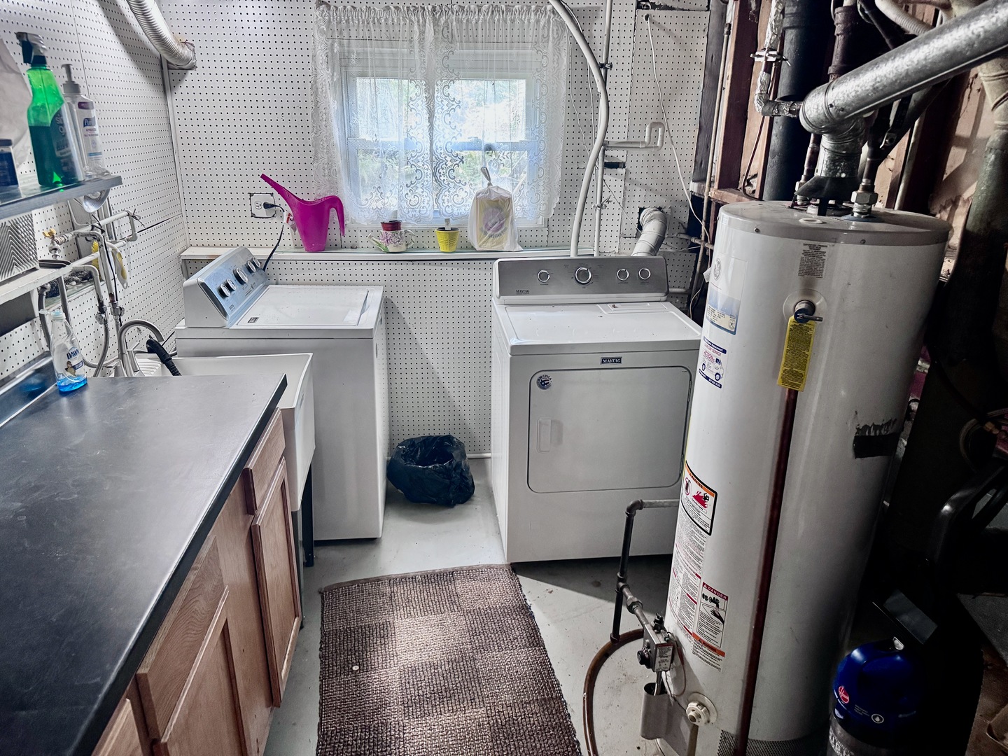 597 Lowden Avenue Glen Ellyn, IL 60137 - Photo 11 of 15 a utility room with sink dryer and washer