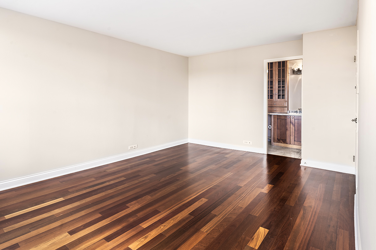 5733 North Sheridan Road, Unit 4B Chicago, IL 60660 - Photo 12 of 22 Gallery Image 12