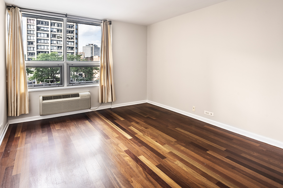 5733 North Sheridan Road, Unit 4B Chicago, IL 60660 - Photo 16 of 22 Gallery Image 16