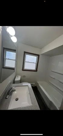 $1,475 | 1571 South 76th Street, West Allis, WI 53214