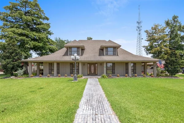 $595,000 | 2010 Diane Drive, Sulphur, LA 70663