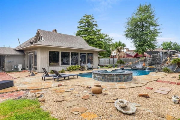 $595,000 | 2010 Diane Drive, Sulphur, LA 70663