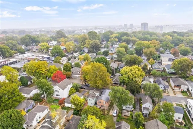 $300,000 | 4524 Bell Street, Kansas City, MO 64111