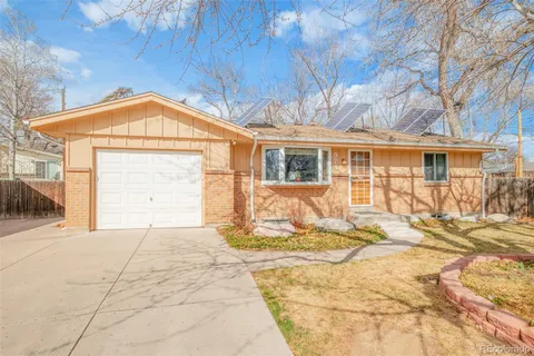 $599,000 | 973 South Holland Street, Lakewood, CO 80226