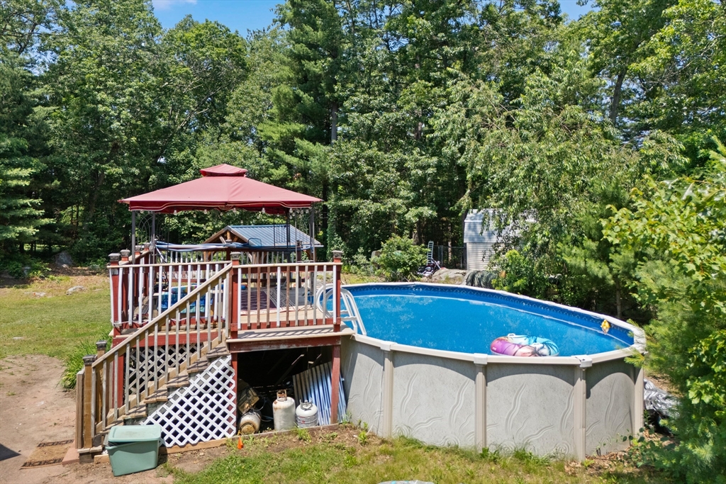 215 Donohue Road Dracut, MA 01826 - Photo 6 of 40