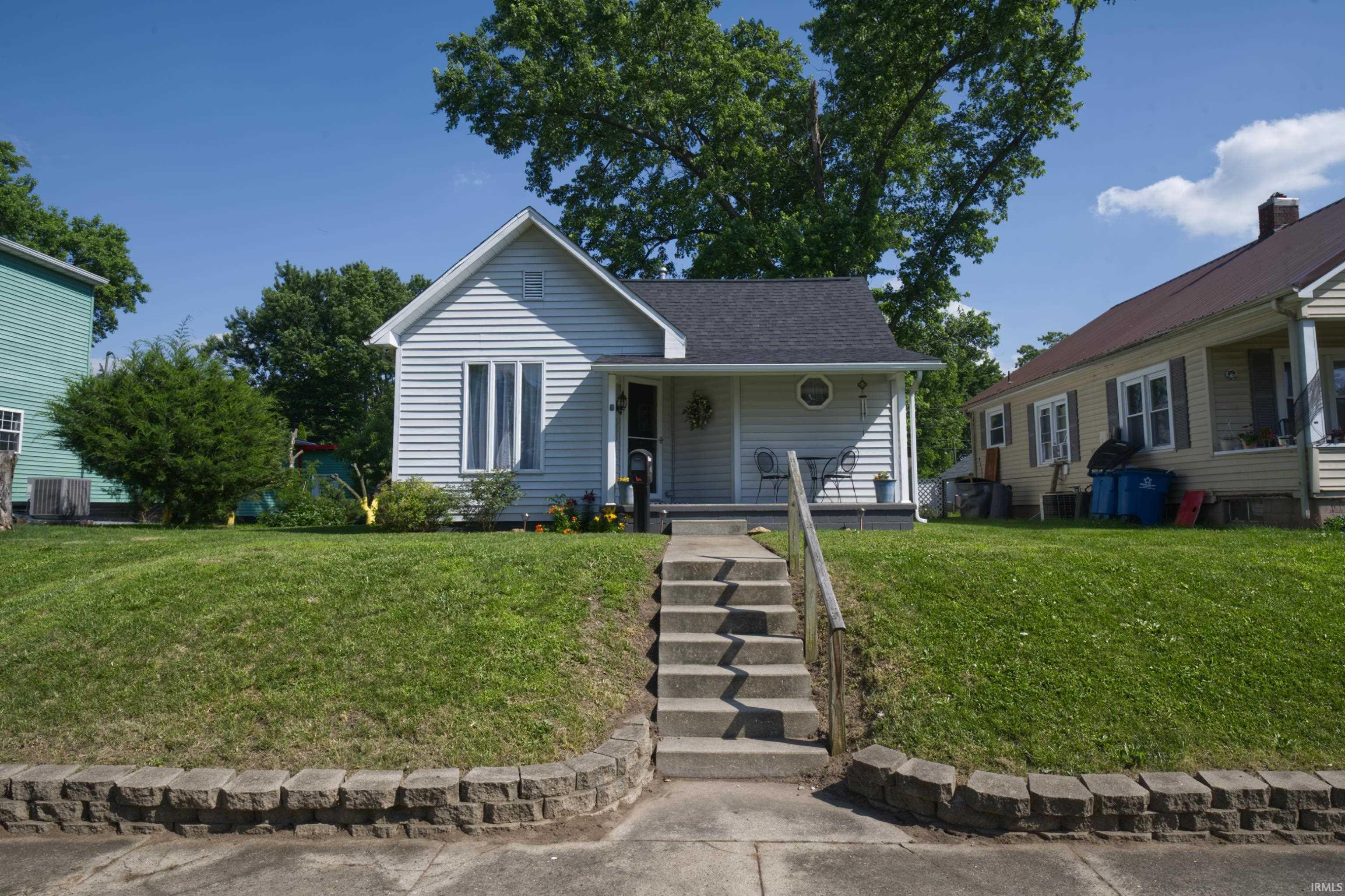 809 North 13th Street Vincennes, IN 47591 - Photo 1 of 21