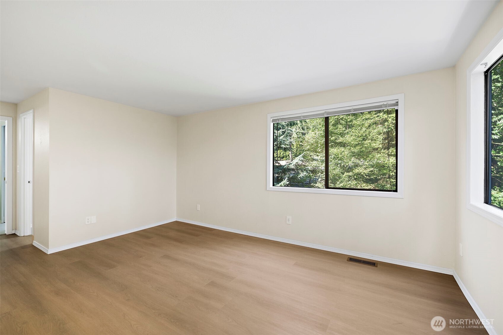 21911 4th Avenue Southeast Bothell, WA 98021 - Photo 17 of 28 an empty room with a window