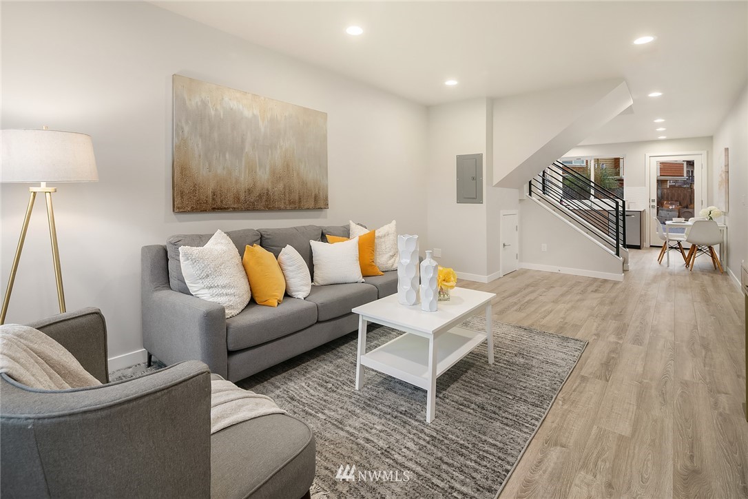 10158 F Holman Road Northwest Seattle, WA 98133 - Photo 7 of 21