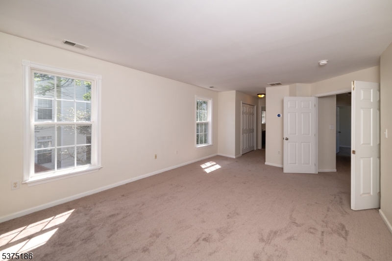 5 Hansom Road Bernards, NJ 07920 - Photo 17 of 42 Gallery Image 17
