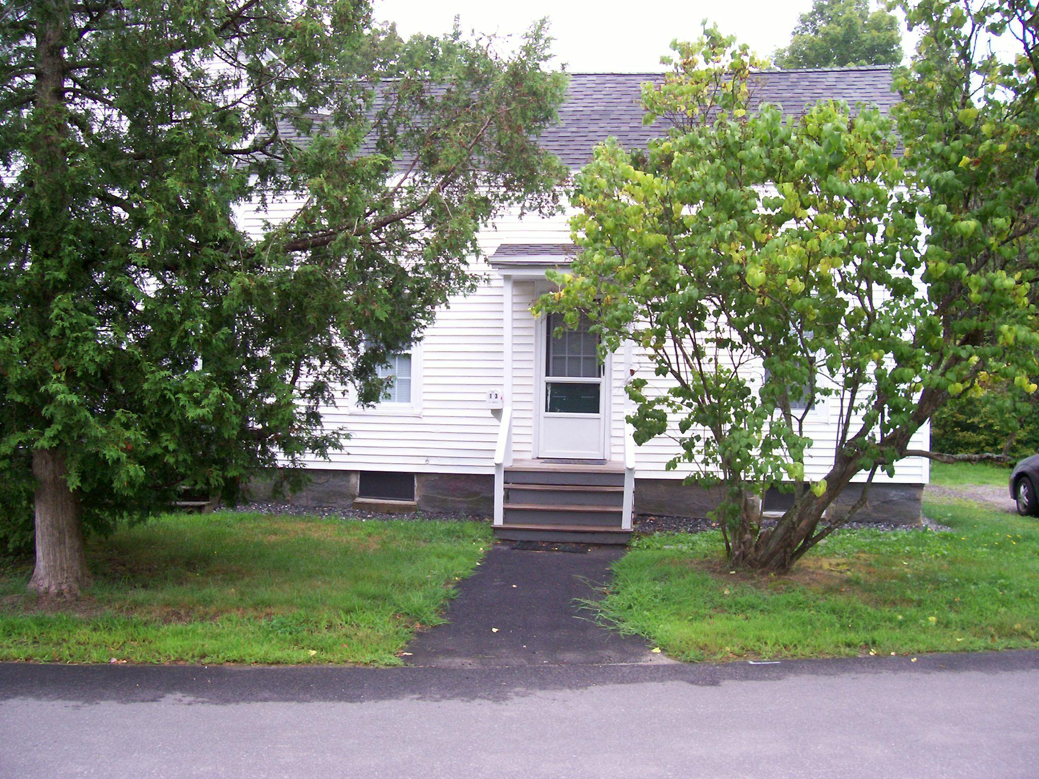 11-13 Maple Street Brunswick, ME 04011 - Photo 14 of 59 Entry