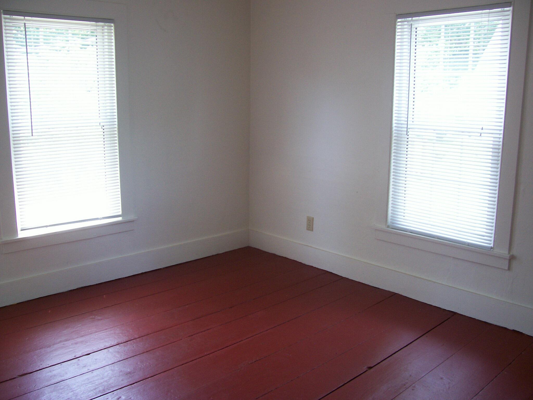 11-13 Maple Street Brunswick, ME 04011 - Photo 17 of 59 #11 Bedrrom 2nd