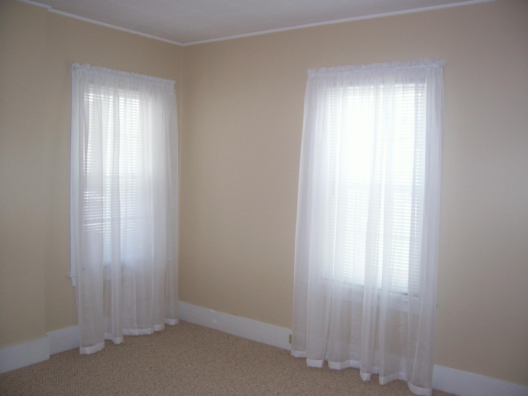 11-13 Maple Street Brunswick, ME 04011 - Photo 35 of 59 K Living Room