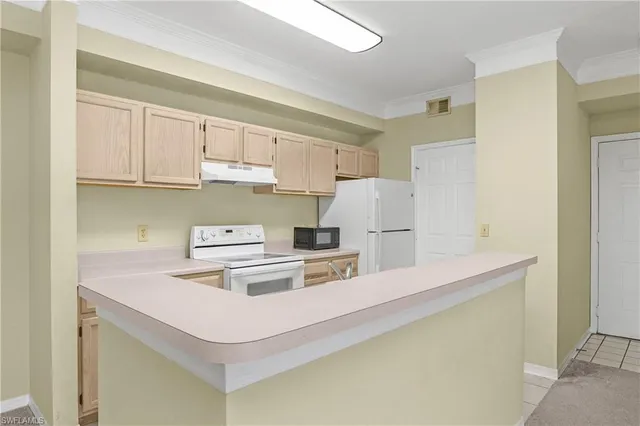 $1,500 | 11510 Villa Grand, Unit 409, Fort Myers, FL 33913