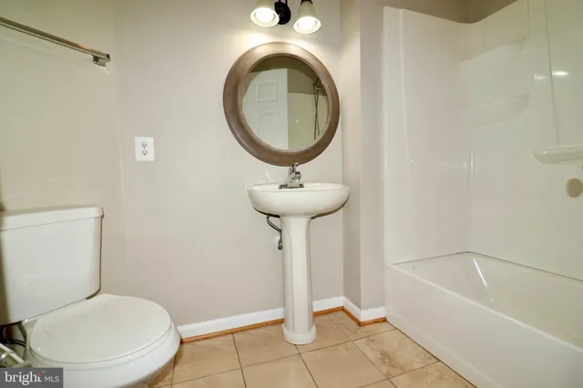 an empty room with window