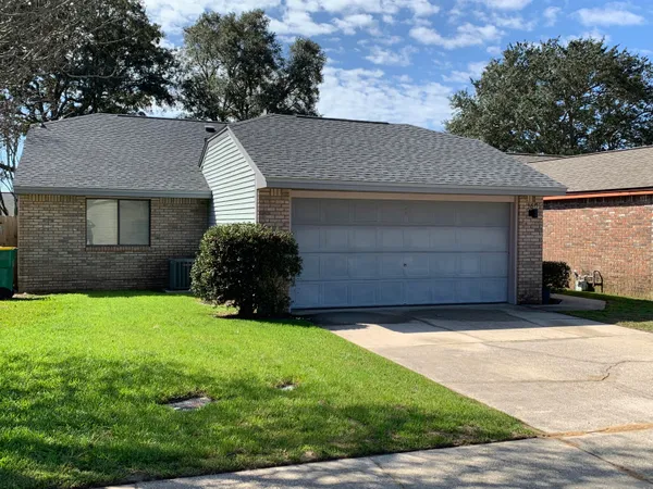 $1,950 | 360 Evergreen Avenue, Niceville, FL 32578