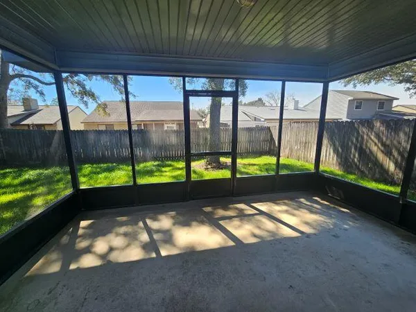 $1,950 | 360 Evergreen Avenue, Niceville, FL 32578