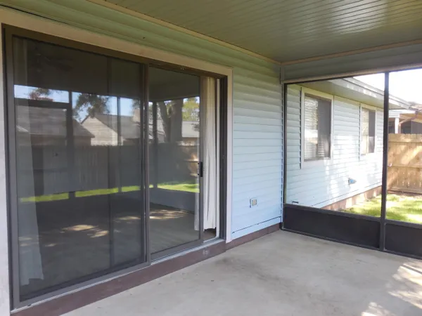 $1,950 | 360 Evergreen Avenue, Niceville, FL 32578