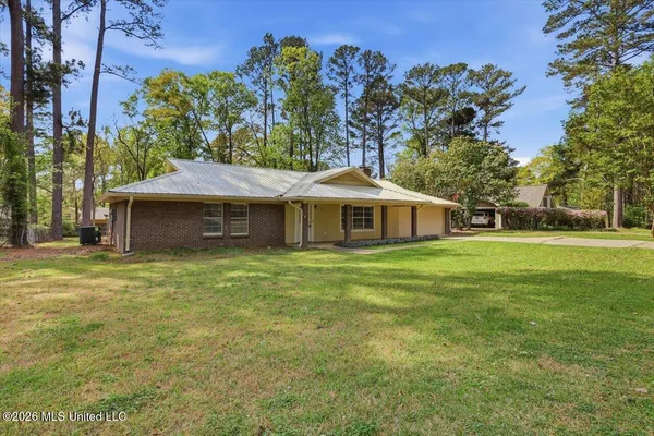 $2,100 | 104 Park Trail, Brandon, MS 39047