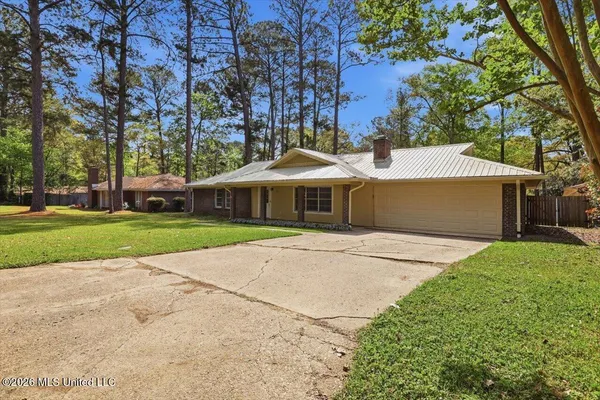$2,100 | 104 Park Trail, Brandon, MS 39047