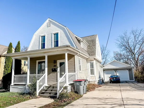 $349,900 | 408 South 1st Street, Evansville, WI 53536