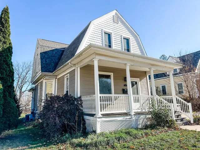 $349,900 | 408 South 1st Street, Evansville, WI 53536