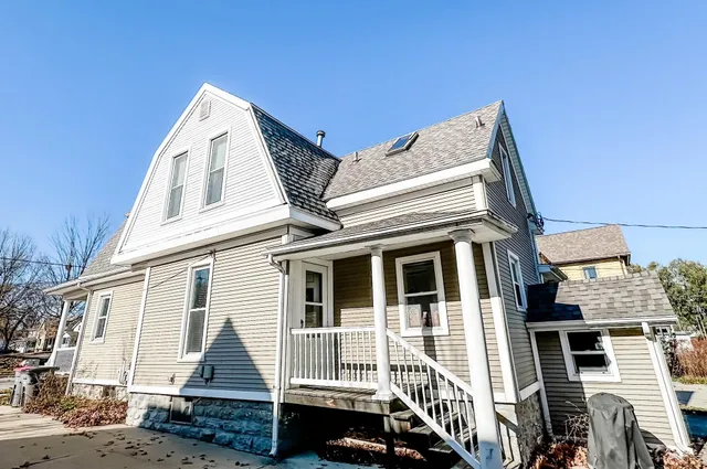 $349,900 | 408 South 1st Street, Evansville, WI 53536