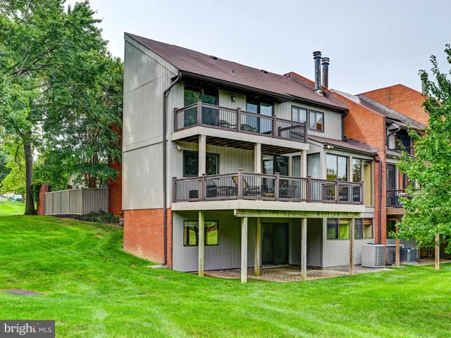 $582,000 | 701 Old Crossing Drive, Baltimore, MD 21208