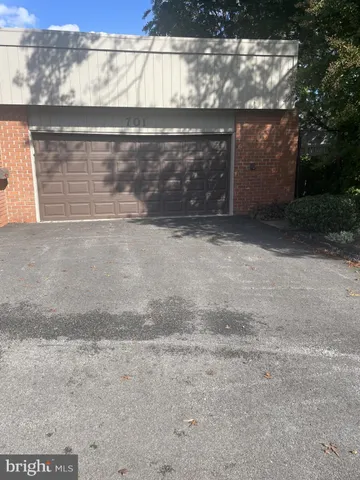 $582,000 | 701 Old Crossing Drive, Baltimore, MD 21208