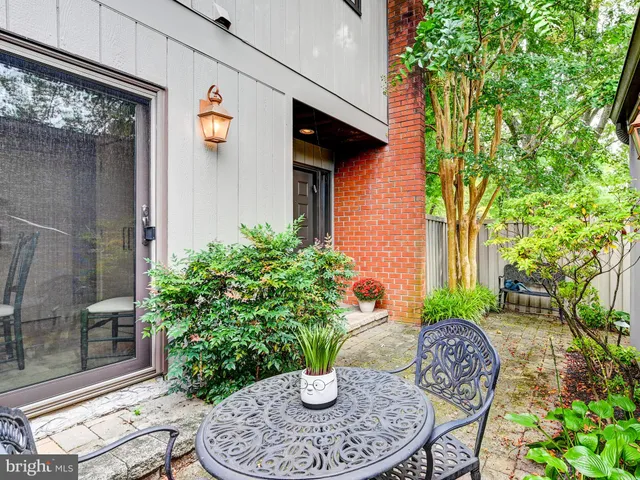 $582,000 | 701 Old Crossing Drive, Baltimore, MD 21208