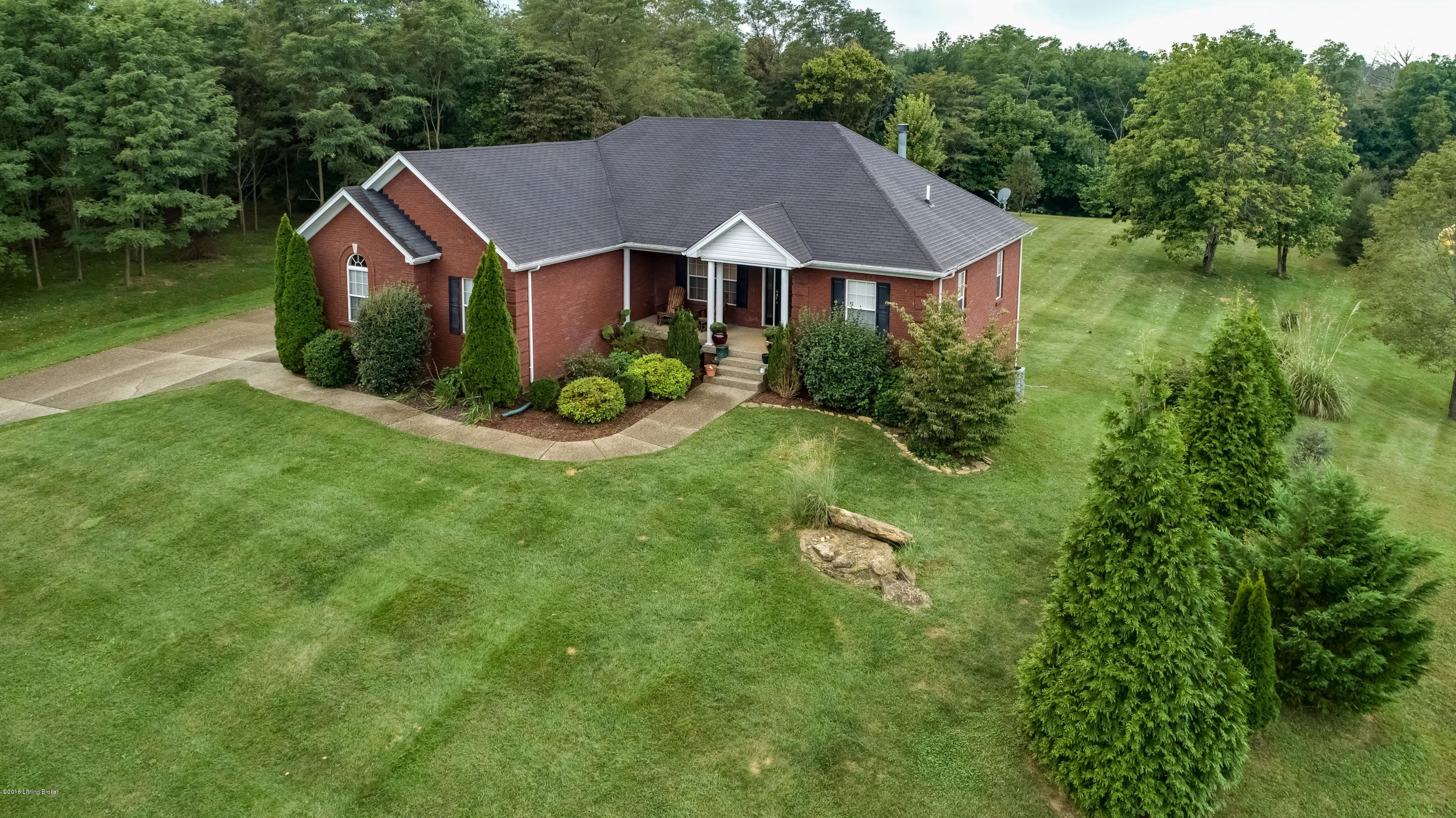 103 Silverview Road Smithfield, KY 40068 - Photo 2 of 64 large open yard and also large treed area to the side of the house for privacy