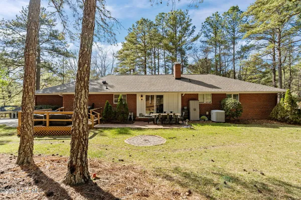 $2,500 | 315 Elk Road, Southern Pines, NC 28387