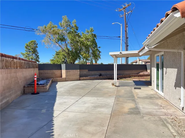 $2,600 | 37547 Lilacview Avenue, Palmdale, CA 93550
