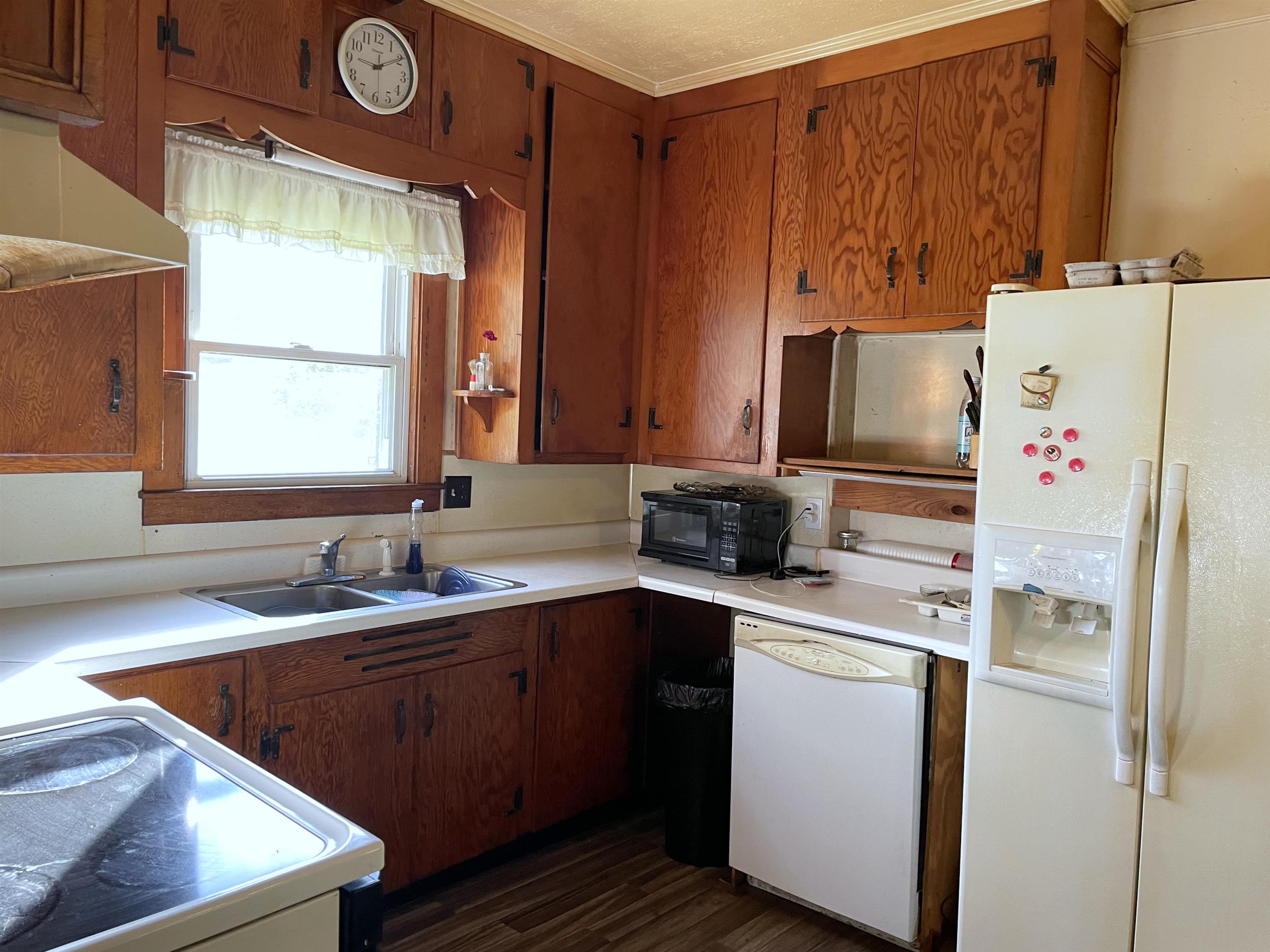 629 Mackville Road Hardwick, VT 05843 - Photo 12 of 29