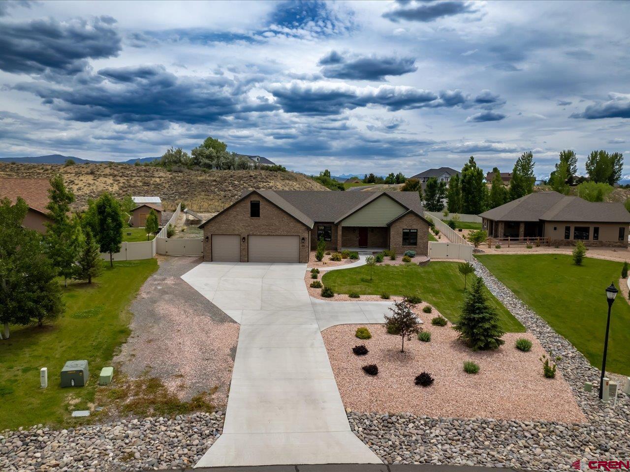 2017 Constitution Loop Montrose, CO 81401 - Photo 2 of 34