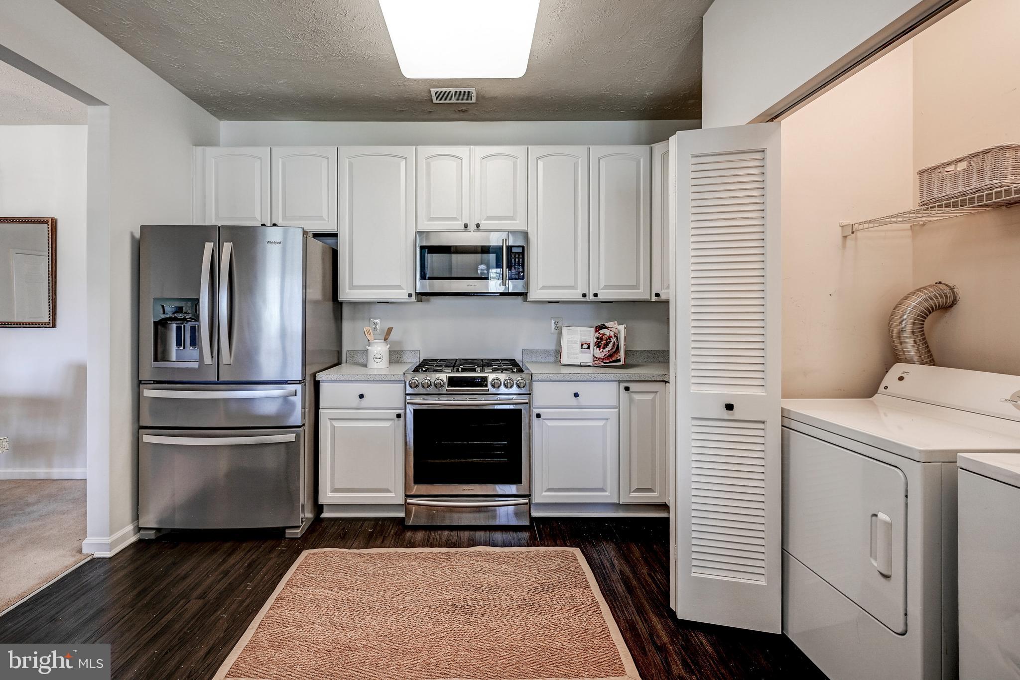 4814 Brightleaf Court, Unit 4814 Rosedale, MD 21237 - Photo 8 of 23 Gas Cooking