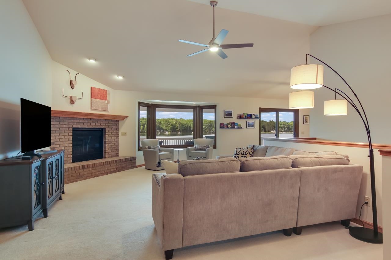 5886 Rennie View Traverse City, MI 49696 - Photo 6 of 41 1901557-5.JPG