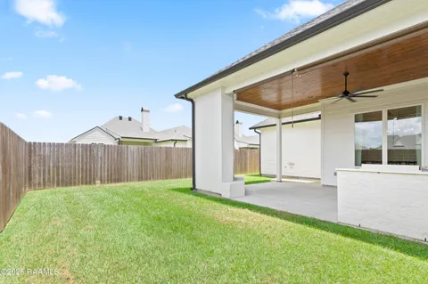 $425,000 | 105 Sleeply Vw Drive, Broussard, LA 70518