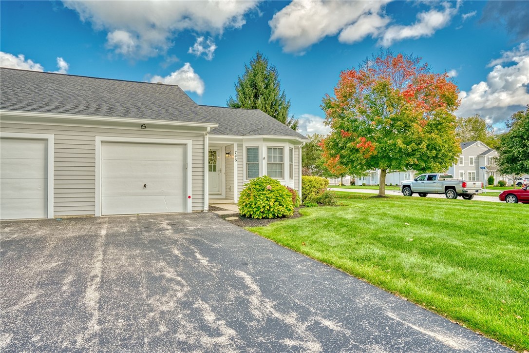 746 Levelle Court Webster, NY 14580 - Photo 2 of 44