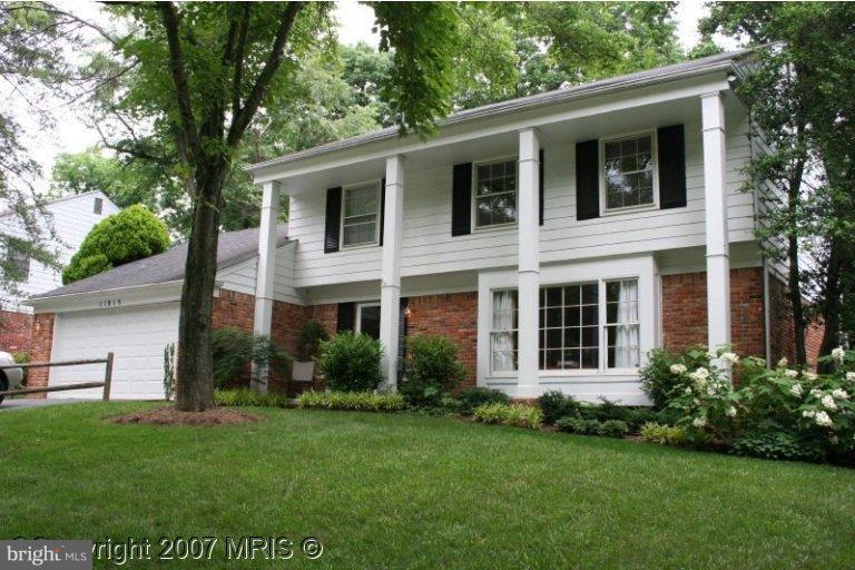 11015 Gainsborough Road Potomac, MD 20854 - Photo 1 of 27 Exterior (Front)