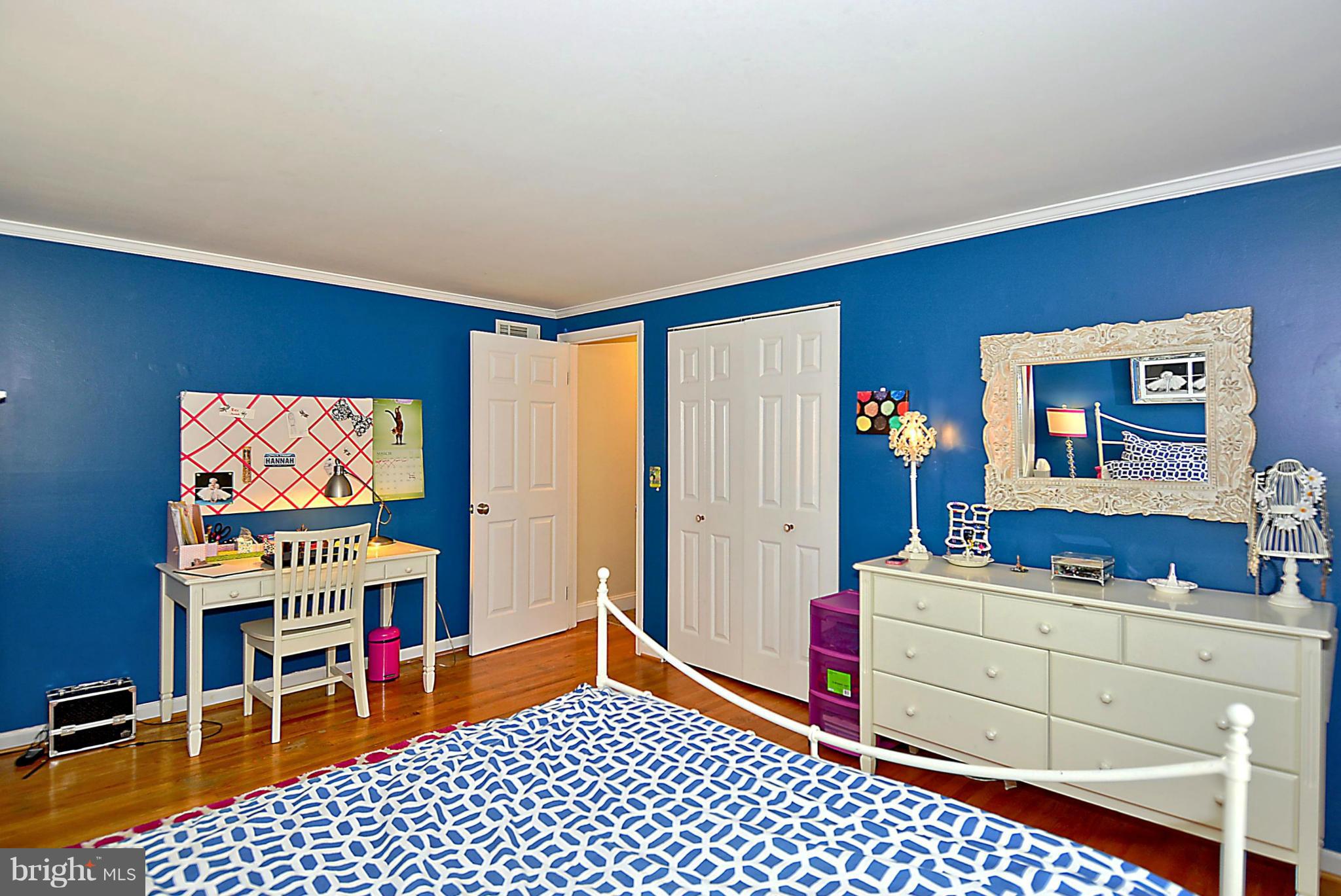 11015 Gainsborough Road Potomac, MD 20854 - Photo 18 of 27 Bedroom